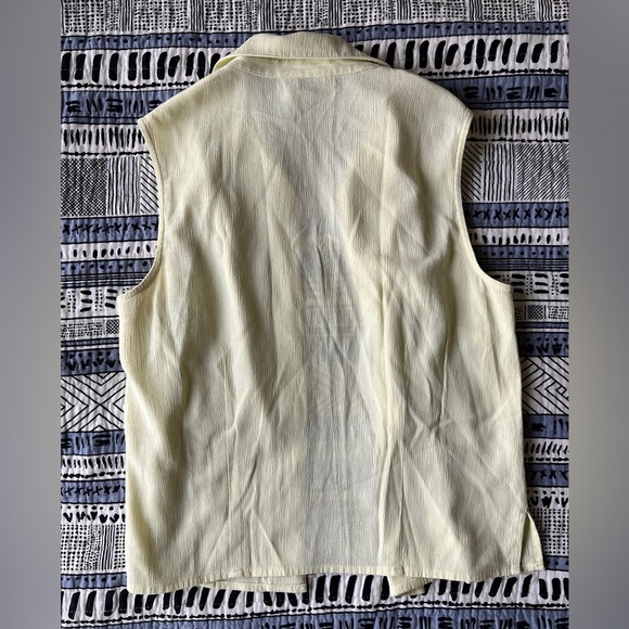 Vintage Frilli Womens Pastel Yellow Floral Embroidered Button-up Shirt Boho M - Picture 7 of 9